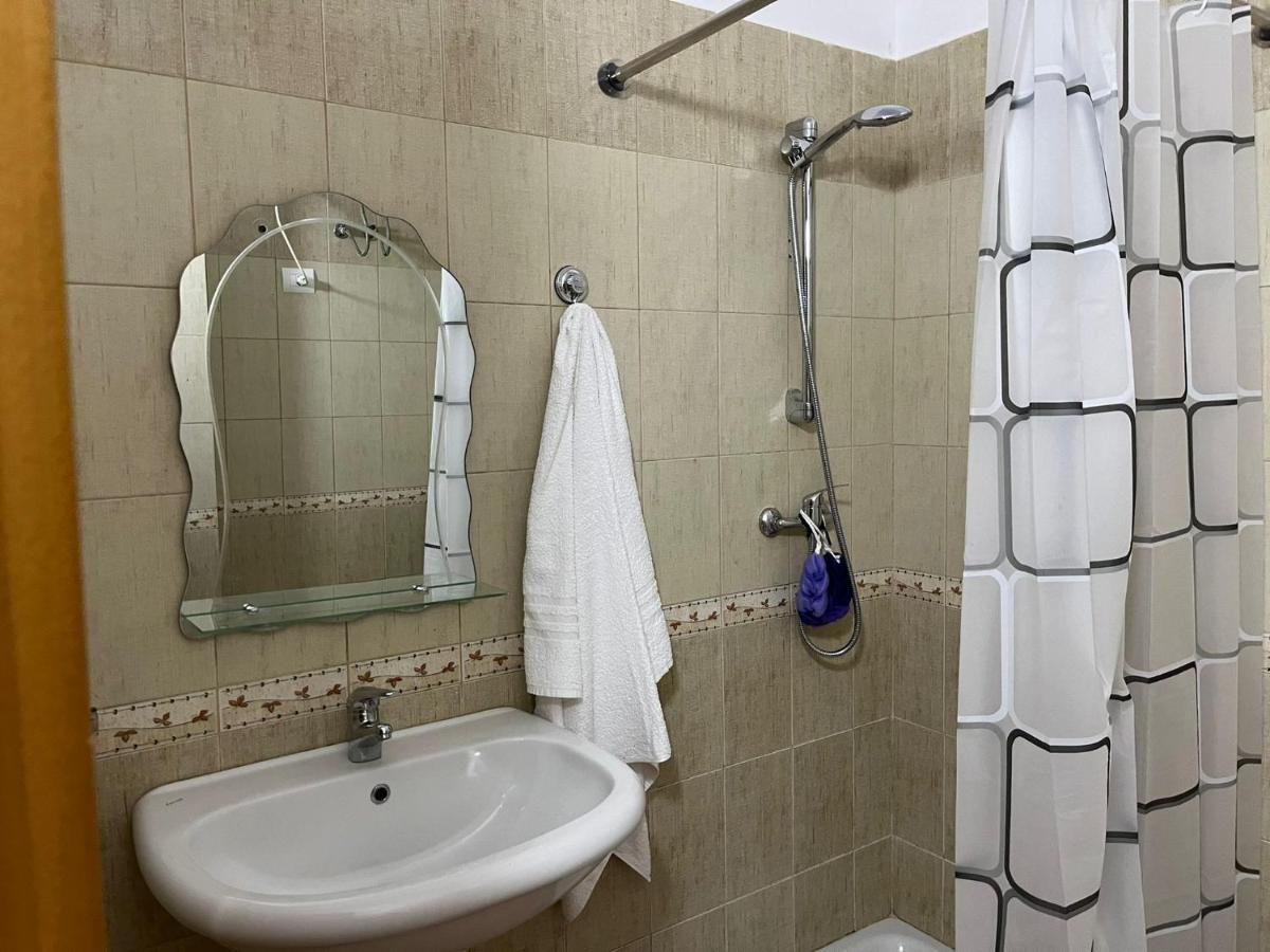 Ferienwohnung Lungomare Vlore Con Garage Privato 2 Exterior foto